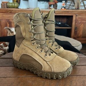 Rocky S2V insulated tactical boots